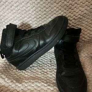 Nike Kids Black Sneakers